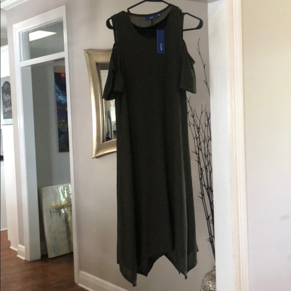 Apt. 9 cold shoulder green dress NWT